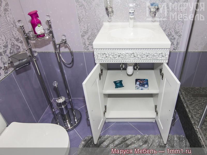Резная мебель ванной: Тумба с раковиной в туалет