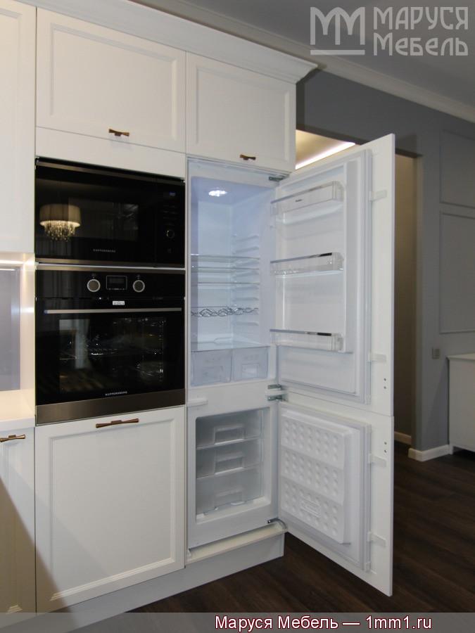 Современная Классика: Встроенный холодильник