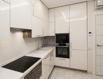 Духовые шкафы, встроенные в пеналы