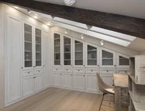 Шкафы на мансарду