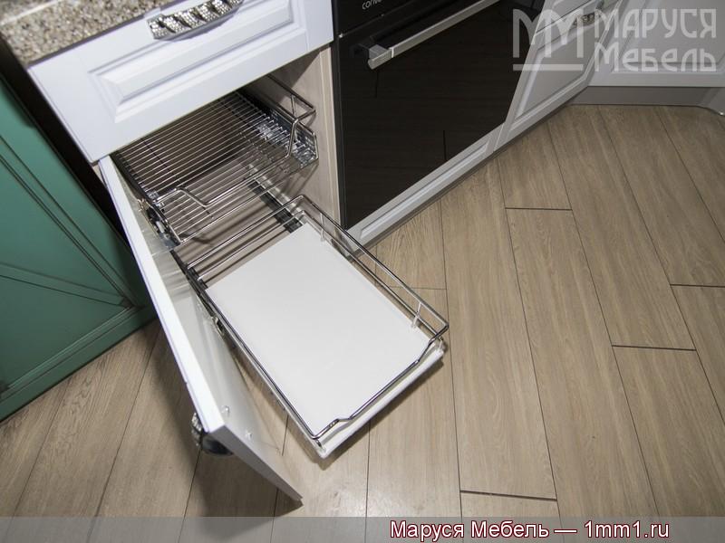 Кухня в голубом стиле, ОБРАЗЕЦ ПРОДАЁТСЯ: Кухонная корзина с дополнительным покрытием дна