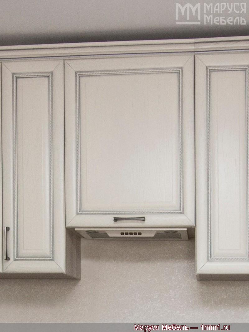 Стандартная белая кухня: Шкаф под встроенную вытяжку