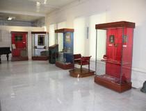 Шкафы-витрины