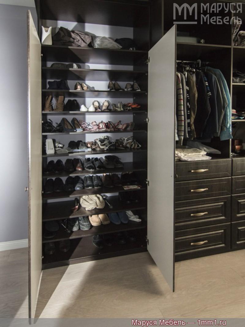 Большая гардеробная: Шкаф для обуви