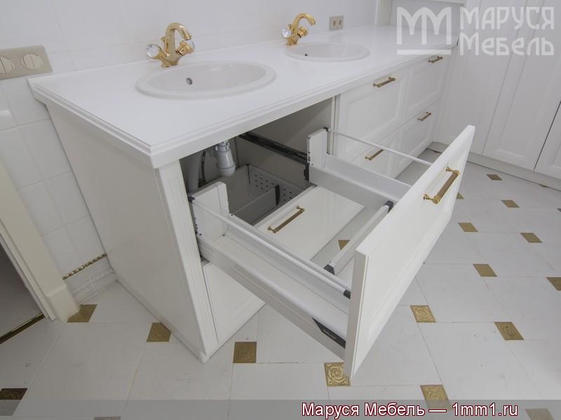 Современная ванная комната: Ящик в ванной