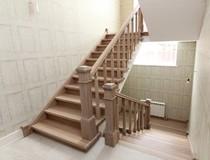 Лестница из дуба