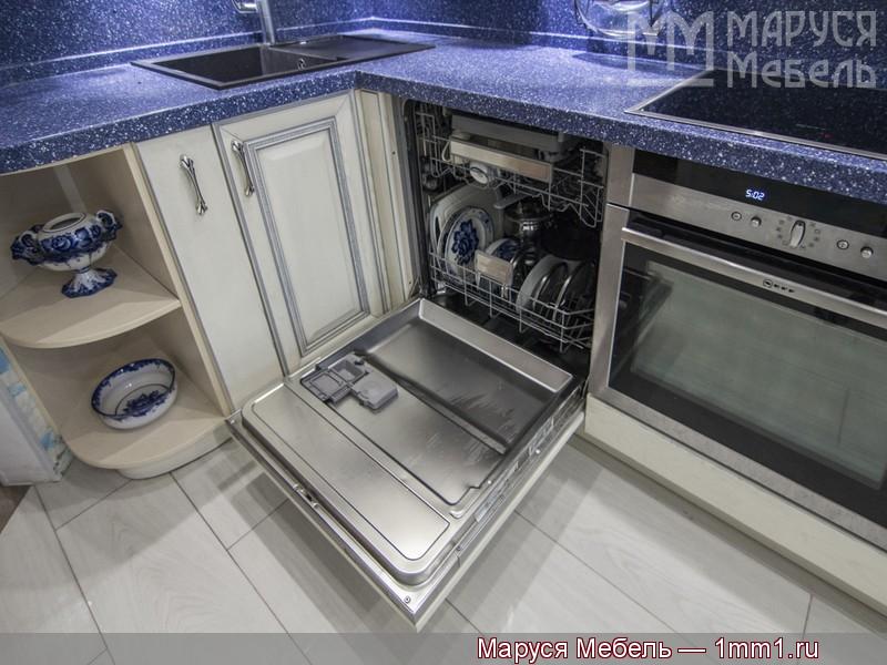 Кухня синяя белая: Посудомоечная машина
