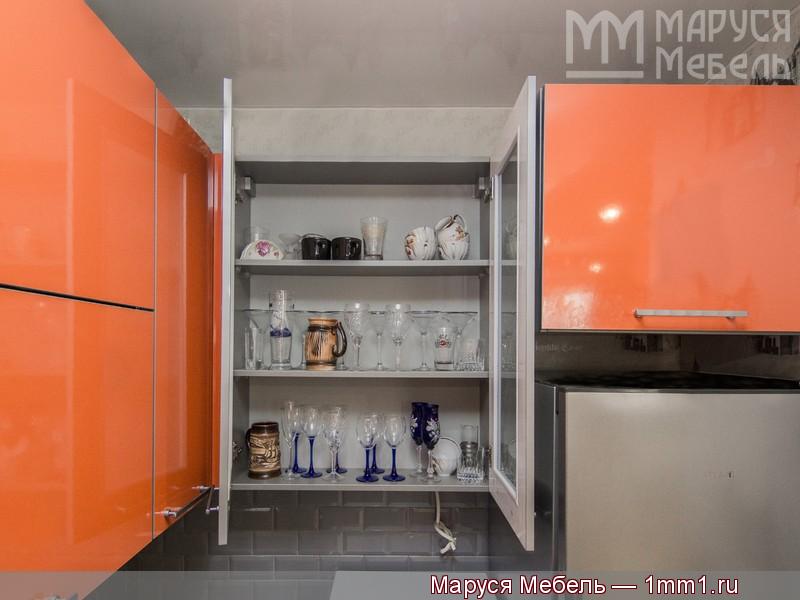 Серо оранжевая кухня: Шкаф сушка