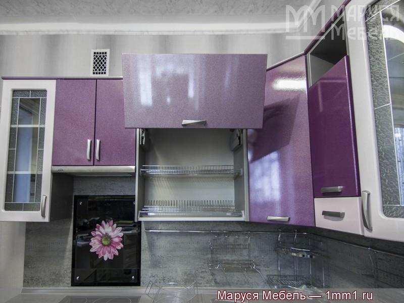 Кухня фиолетовых тонов: Шкаф под сушку