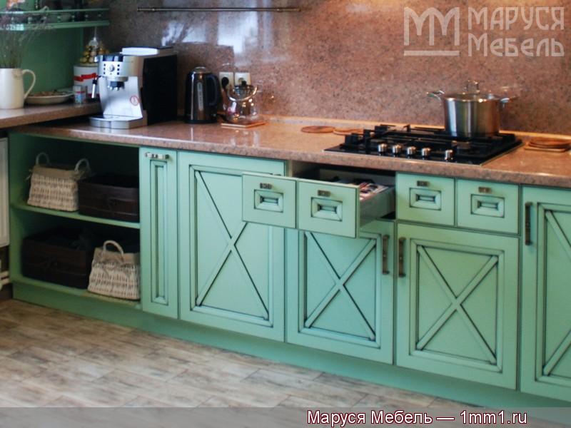 Фото кухни фисташкового цвета: Декоративные ящики