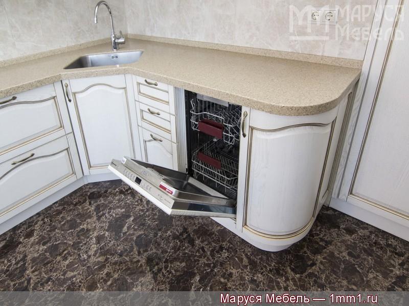 Классическая белая кухня: Встроенная посудомоечная машина 45 см Neff