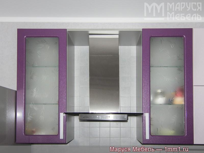 Стёкла: Стекло Шале бесцветное в фиолетовых витринах