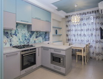 Кухни с полуостровом