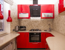 Красные кухни