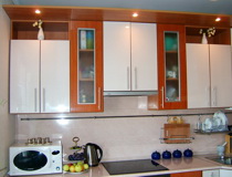 Розовые кухни